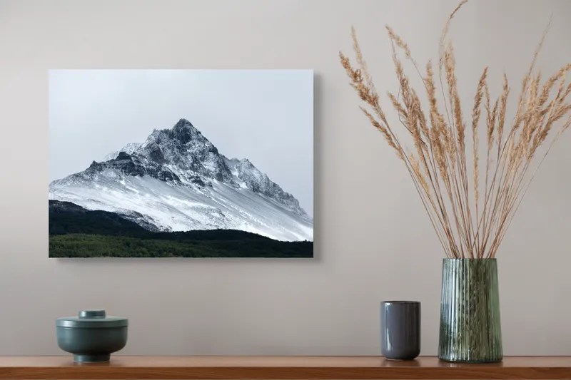 Tablou Canvas, "Măreția munților înzăpeziți ai naturii", Munți, Zăpadă, Pădure, Cer, Răceală, 54 x 39 cm – poza 4