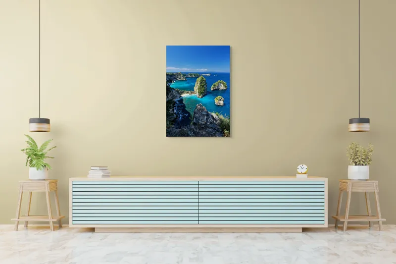 Tablou Canvas, "Stâncile maiestuoase ale oceanului albastru", Albastru, Stânci, Ocean, Vegetație, Cer, Valuri, Insule, Peisaj, Paradis, Natură, 70 x 100 cm – poza 5