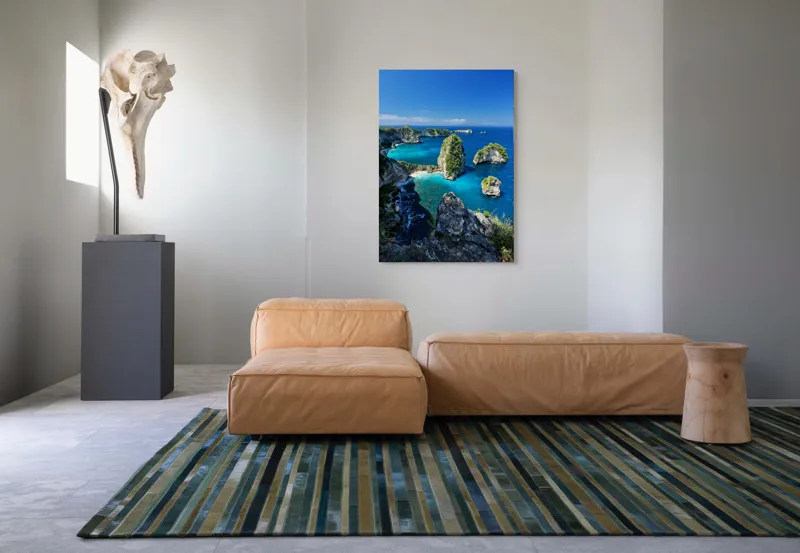 Tablou Canvas, "Stâncile maiestuoase ale oceanului albastru", Albastru, Stânci, Ocean, Vegetație, Cer, Valuri, Insule, Peisaj, Paradis, Natură, 70 x 100 cm – poza 7