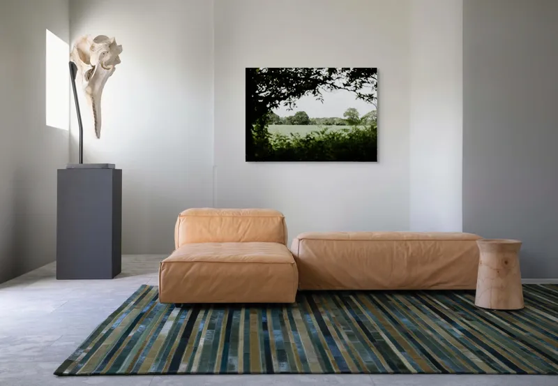 Tablou Canvas, "Peisaj verde dincolo de ramuri", Verde, Tufișuri, Cer, Arbori, Natură, Lumină, Peisaj, Răcoros, 100 x 70 cm – poza 7