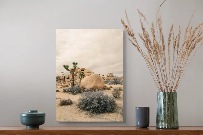 Tablou Canvas, "Singurătatea deșertului infinit al amintirilor", Deșert, Stânci, Cactuși, Cer, Nisip, Arbuști, Natură, Peisaj, 39 x 54 cm – poza 3