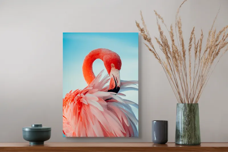 Tablou Canvas, "Flamingo în oglinda apei albastre", Roz, Elegant, Delicat, Grațios, Strălucitor, Natură, Frumusețe, Contrast, Vibrant, Pene, Serenitate, 39 x 54 cm – poza 3