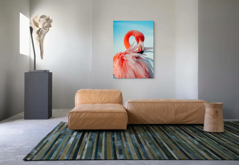 Tablou Canvas, "Flamingo în oglinda apei albastre", Roz, Elegant, Delicat, Grațios, Strălucitor, Natură, Frumusețe, Contrast, Vibrant, Pene, Serenitate, 70 x 100 cm – poza 7