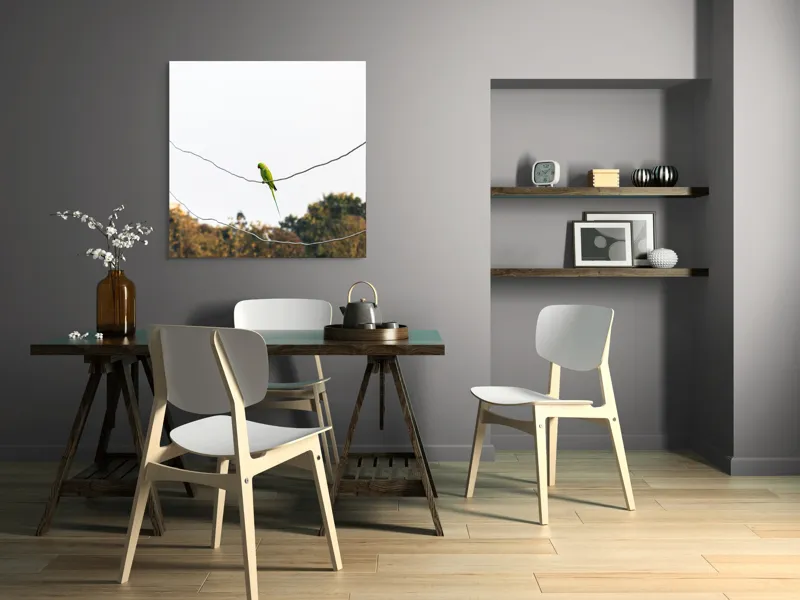 Tablou Canvas, "Papagal pe fire sub cer senin", Verde, Papagal, Crengi, Cer, Natural, Solitar, Zbor, Pene, Linie, Fire, Peisaj, Păsărește, Aripi, Echilibru, Arbori, 100 x 100 cm – poza 6