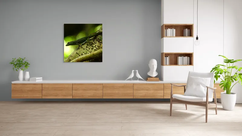 Tablou Canvas, "Șopârla verde pe trunchiul copacului", 100 x 100 cm – poza 8