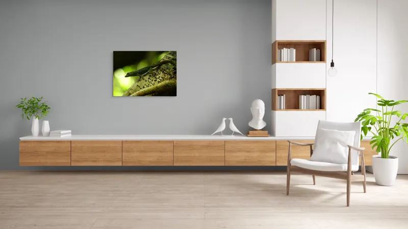 Tablou Canvas, "Șopârla verde pe trunchiul copacului", 100 x 70 cm – poza 6