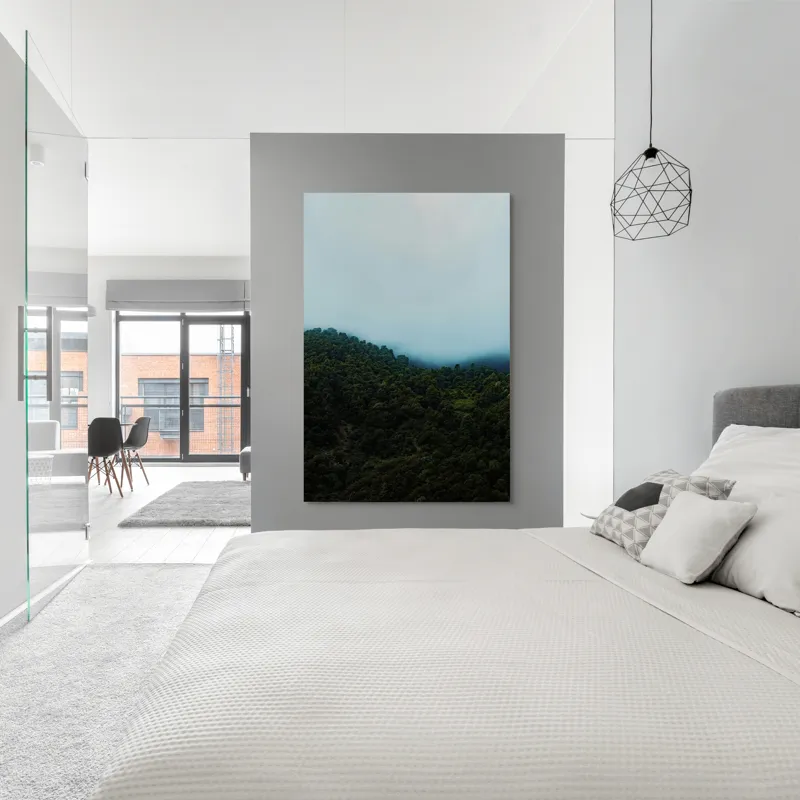 Tablou Canvas, "Ceața se lasă peste pădure", Pădure, Ceață, Dealuri, Verdeață, Mister, Liniște, Natură, Umbre, Contemplare, Tihnă, 100 x 150 cm – poza 5