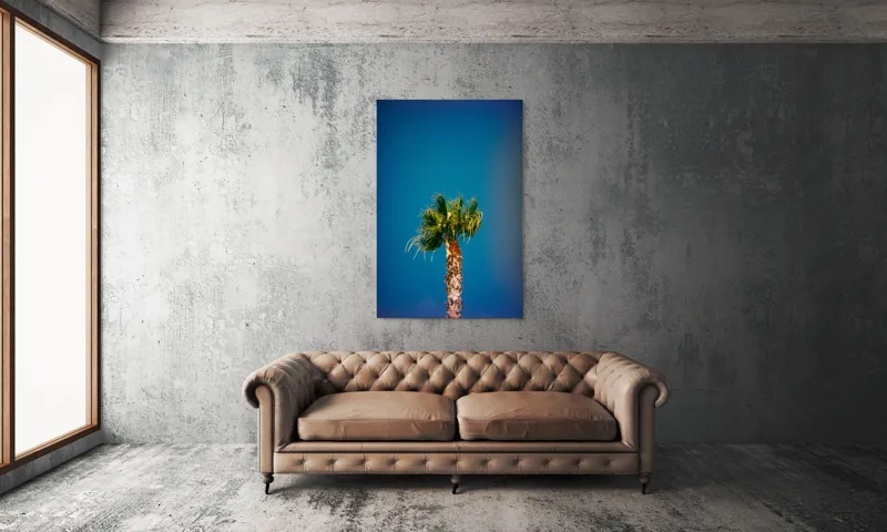 Tablou Canvas, "Palmier sub cerul albastru intens", Palmier, Cer, Albastru, Frunziș, Trunchi, Verde, Natură, Viu, Strălucitor, 100 x 150 cm – poza 6