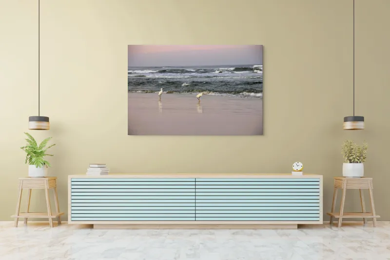Tablou Canvas, "Pescărușii la țărmul înserării", Păsări, Plajă, Valuri, Ocean, Nisip, Apus, Liniște, Natură, Frumusețe, Reflecții, 150 x 100 cm – poza 6