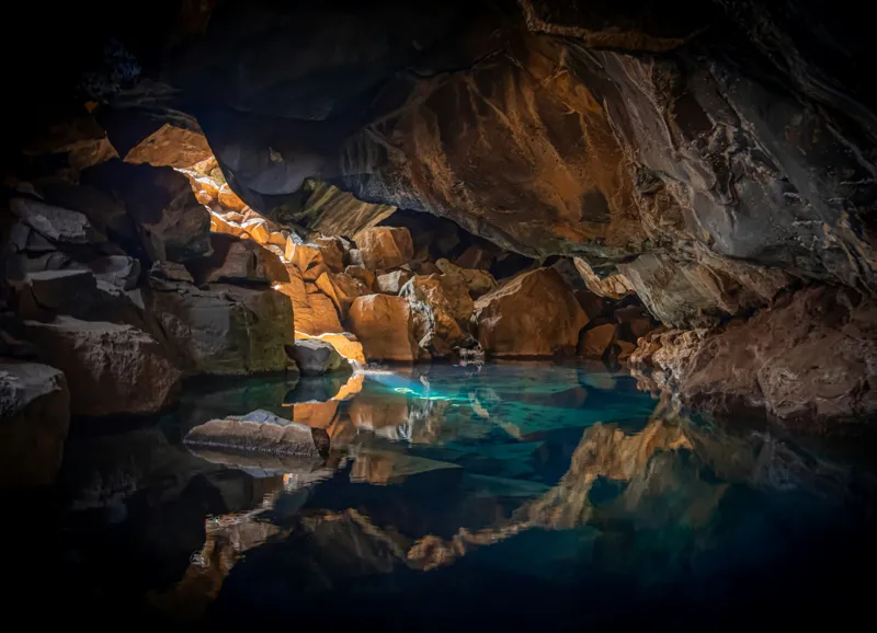 Tablou Canvas pe temă Caverna, Lumină magică și Natură, 54 x 39 cm – poza 2
