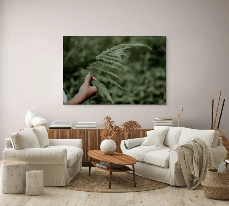 Tablou Canvas, "Frumusețea simplității naturale", Mână, Ferigă, Verde, Natură, Delicatețe, 150 x 100 cm – poza 3