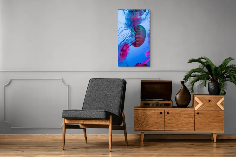 Tablou Canvas, "Dansul meduzelor în lumina oceanului", Meduze, Culori, Strălucire, Albastru, Roz, Tentacule, Apă, Lumină, 50 x 90 cm – poza 8