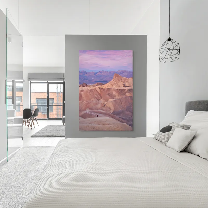 Tablou Canvas, "Singurătatea în deșertul rozalie", Roz, Munți, Siluetă, Pământ, Cer, Soare, Relief, Peisaj, Stânci, Vedere., 100 x 150 cm – poza 5