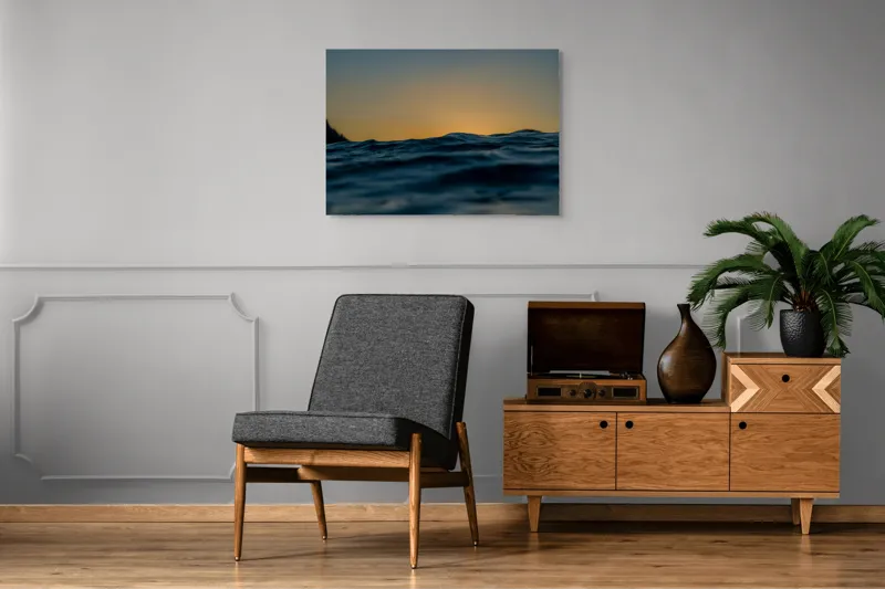 Tablou Canvas, "Amurg peste valurile mării albastre", Apus, Ocean, Valuri, Siluete, Liniște, 100 x 70 cm – poza 8
