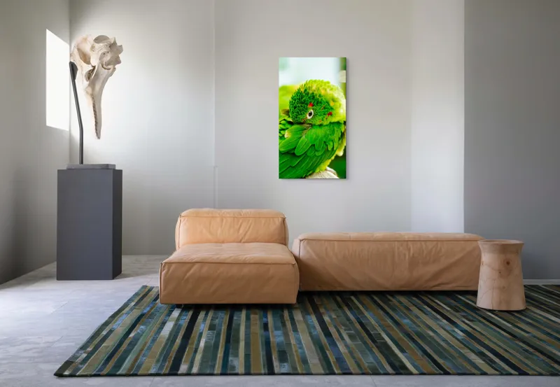Tablou Canvas, "Papagalul verde printre frunze vii", Verde, Papagal, Colorat, Penaj, Exotism, Natură, Frumusețe, Pene, Pasăre, Viu., 50 x 90 cm – poza 5