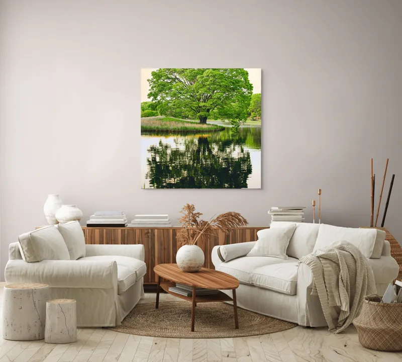 Tablou Canvas, "Copacul singuratic și reflecția sa", Frumusețe, Reflectare, Natură, Verdeață, Liniște, Armonie, Serenitate, Echilibru, Peisaj, Vitalitate, 100 x 100 cm – poza 3