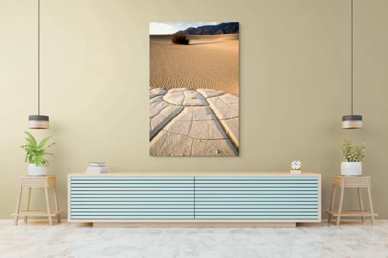 Tablou Canvas, "Căldură arzătoare în deșertul vast", Deșert, Dune, Singurătate, Arbuști, Crăpături, Textură, Liniște, Ariditate, 100 x 150 cm – poza 4