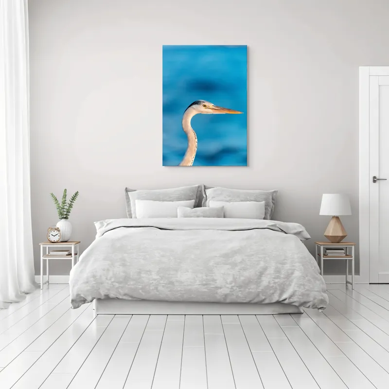 Tablou Canvas, "Privirea grațioasă a stârcului albastru", Pasăre, Albastru, Cioc, Apă, Cer, Eleganță, Natură, 70 x 100 cm – poza 3