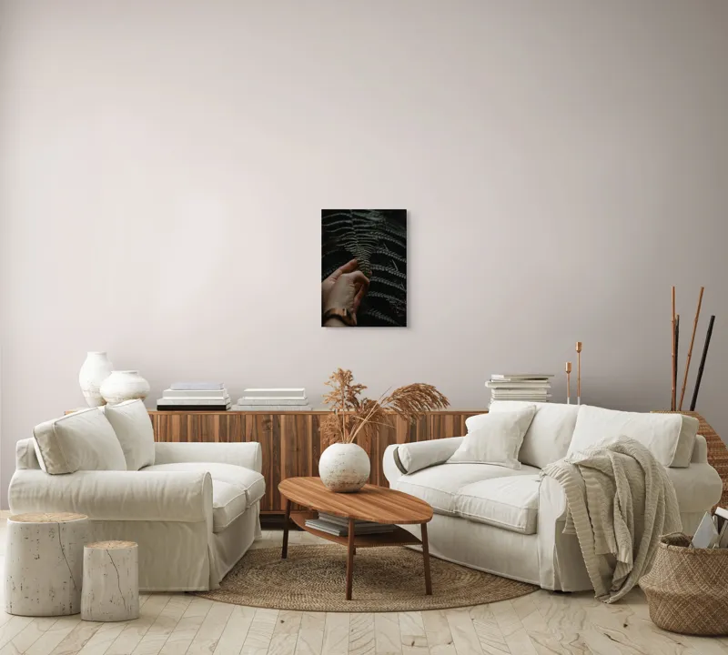 Tablou Canvas, "Mângâierea frunzei de ferigă verde", Frunză, Mână, Delicatețe, Natură, Verde, Lumină, Textură, Detaliu, 39 x 54 cm – poza 5