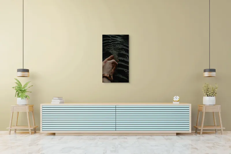 Tablou Canvas, "Mângâierea frunzei de ferigă verde", Frunză, Mână, Delicatețe, Natură, Verde, Lumină, Textură, Detaliu, 50 x 90 cm – poza 6