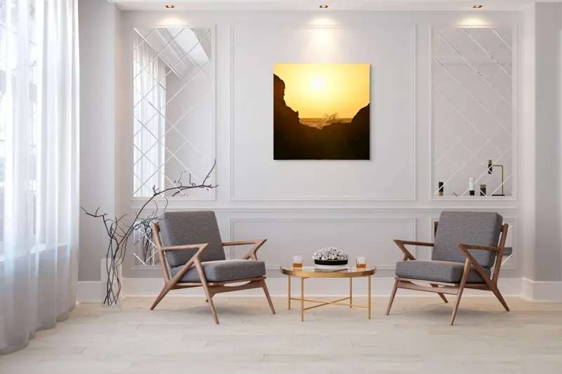 Tablou Canvas, "Răsărit spectaculos între stânci întunecate", Soare, Stânci, Valuri, Ocean, Cer, Apus, Siluetă, Aur., 100 x 100 cm – poza 7