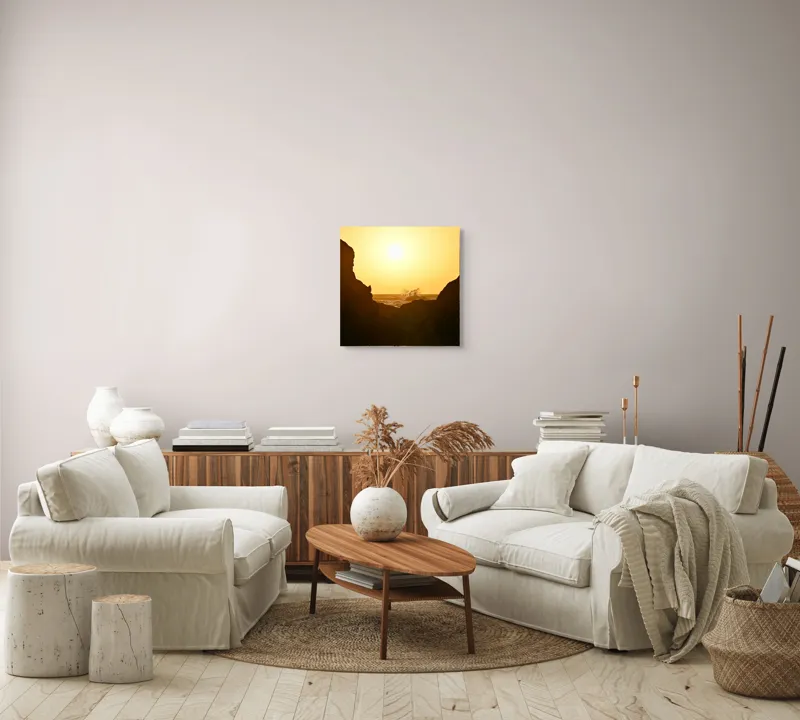 Tablou Canvas, "Răsărit spectaculos între stânci întunecate", Soare, Stânci, Valuri, Ocean, Cer, Apus, Siluetă, Aur., 50 x 50 cm – poza 7
