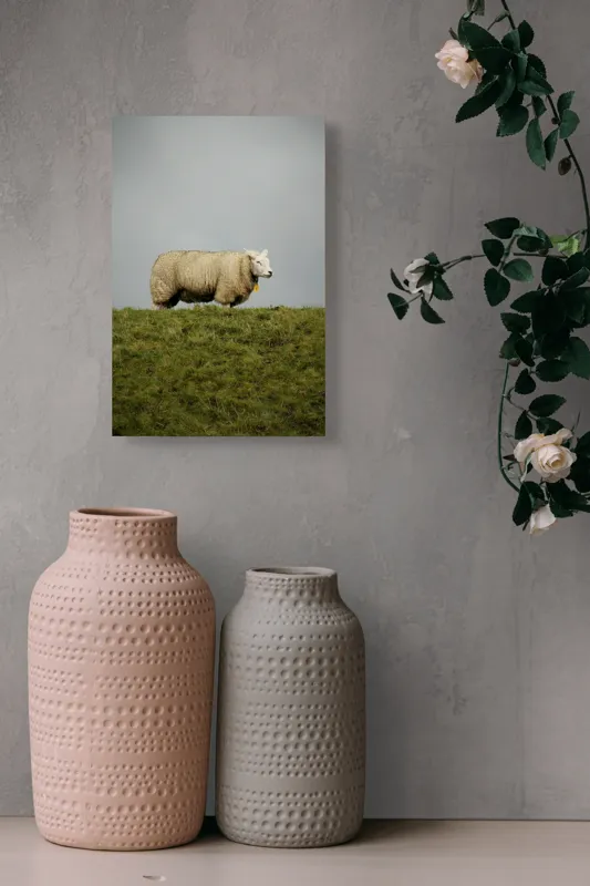 Tablou Canvas, "Oaia singuratică pe deal verde", Oaie, Verdeață, Cer, Singurătate, Peisaj, Liniște, Deal, Natură, Tranquilitate, 26 x 39 cm – poza 6