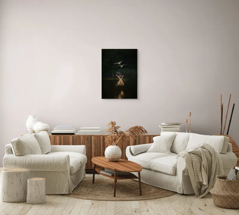 Tablou Canvas, "Pescăruși survolând oglinda apei", Zbor, Apus, Lac, Păsări, Natură, Reflecție, Lumină, 50 x 70 cm – poza 4
