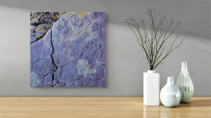 Tablou Canvas, "Reflexii de lumină pe stâncă gri", Pietre, Crăpături, Textură, Roci, Nuanțe, Natură, Superficie, Stratificare, 50 x 50 cm – poza 3