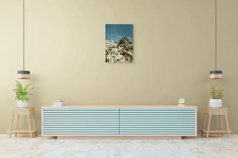 Tablou Canvas, "Culmile stâncoase sub cerul albastru", Stânci, Cer, Verdeață, Rugozitate, Înălțime, 50 x 70 cm – poza 6