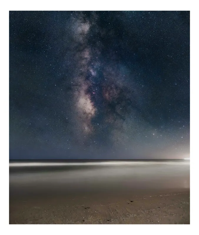 Tablou Canvas, "Calea Lactee deasupra mării tăcute", Mister, Infinit, Stele, Cer, Ocean, Linie, Nisip, Frumusețe, Lumină, Univers, Seninătate, Adâncime, Vise, Tăcere, 100 x 100 cm
