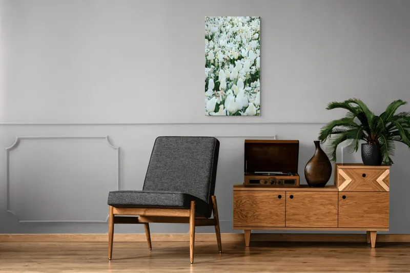 Tablou Canvas, "Dansul lalelelor albe primăvara", Flori, Alb, Lalele, Delicate, Natură, Primăvară, Petale, Frumusețe, Verde, Frunziș, Luminozitate, Armonie, Grădină, Prospețime, Serenitate, 50 x 90 cm – poza 8