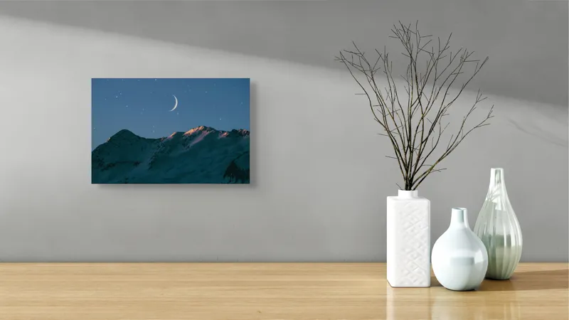 Tablou Canvas, "Luna răsare peste munți înzăpeziți", Lună, Munte, Cer, Stele, Amurg, Lumină, Umbre, Vârfuri, Peisaj, 39 x 26 cm – poza 8