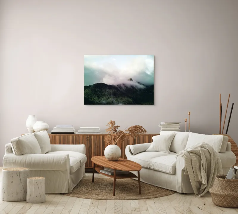 Tablou Canvas, "Norii dansează peste munți verzi", Nor, Vârf, Pădure, Ceață, Verde, Cer, Natură, Lumină, 100 x 70 cm – poza 3