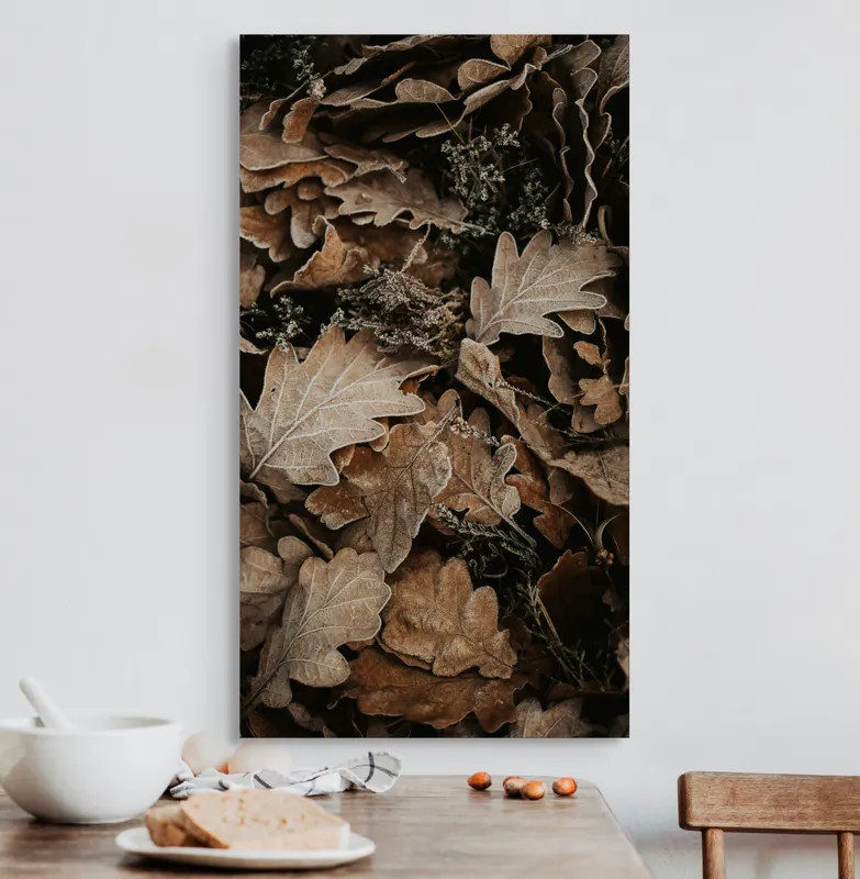 Tablou Canvas, "Frunzele toamnei pe pământ rece", Frunze, Toamnă, Textură, Natură, Uscate, 50 x 90 cm – poza 3