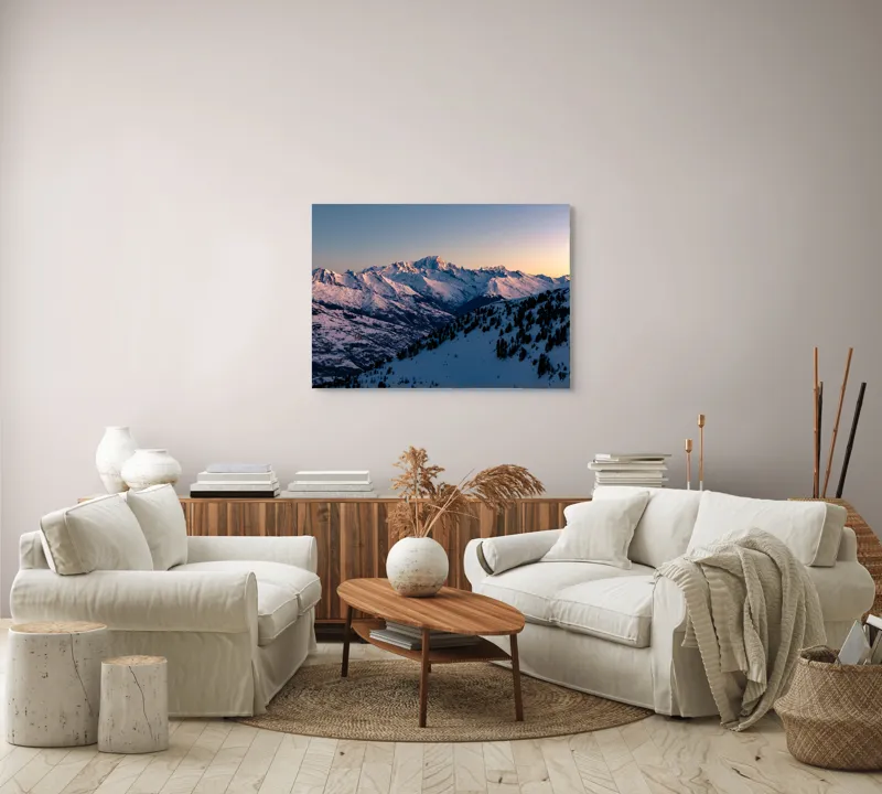 Tablou Canvas, "Munți largi în zori senini", Munți, Zăpadă, Apus, Cer, Pădure, 100 x 70 cm – poza 3