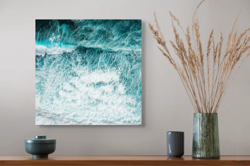 Tablou Canvas, "Valurile mării în dans turcoaz", Valuri, Spumă, Azuriu, Turcoaz, Învolburare, Ocean, Energie, Natură, 50 x 50 cm – poza 4