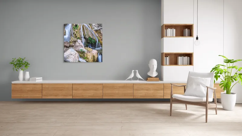 Tablou Canvas, "Cascada peste stânci și mușchi verde", Cascade, Piatre, Apa, Vegetație, Natură, Flux, Seninătate, Răcoros, Pitoresc, Întinerire, 100 x 100 cm – poza 8