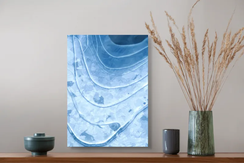 Tablou Canvas, "Straturi translucide de gheață albastră", Straturi, Texturi, Albastru, Gheață, Organic, Linii, Abstracție, Frig, Strălucire, Unde, 39 x 54 cm – poza 3
