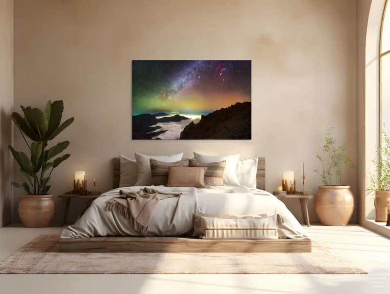 Tablou Canvas, "Calea Lactee deasupra munților înnorați", Stele, Cer, Lumină, Munți, Nor, Orizont, Galaxie, Peisaj, Noapte, Frumusețe, 150 x 100 cm – poza 4