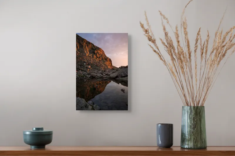 Tablou Canvas, "Reflecții de piatră în amurg", Stâncă, Reflecție, Apus, Cer, Nori, 26 x 39 cm – poza 5