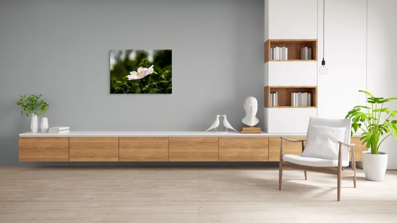 Tablou Canvas, "Trandafir sălbatic în roua dimineții", Floare, Petale, Roz, Frunze, Verde, Natura, Lumina, Detaliu, 100 x 70 cm – poza 6