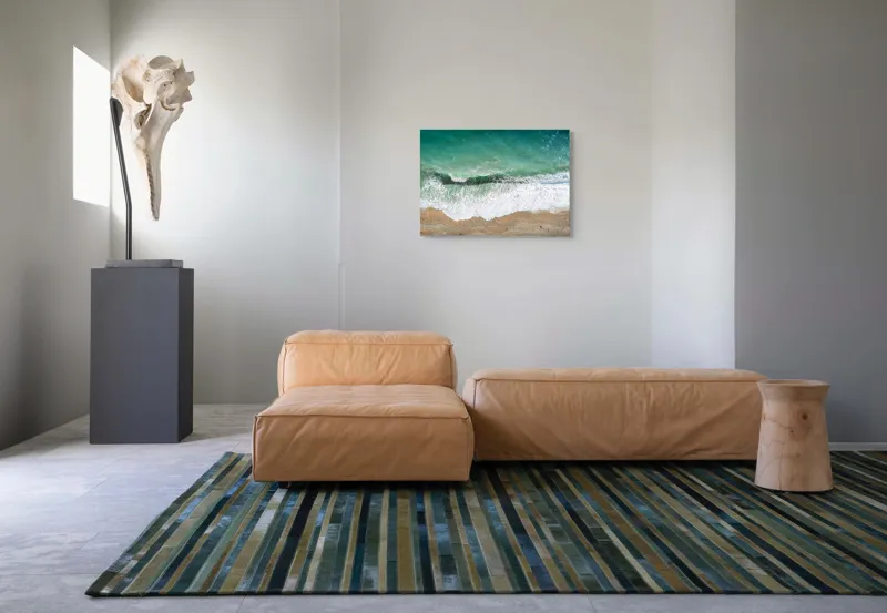 Tablou Canvas, "Valurile mării la țărmul însorit", Valuri, Apă, Nisip, Spumă, Ocean, Plajă, Natură, Liniște, Verde, Albastru, Textură, Peisaj, Aerian, Mare, Relaxare, 70 x 50 cm – poza 8