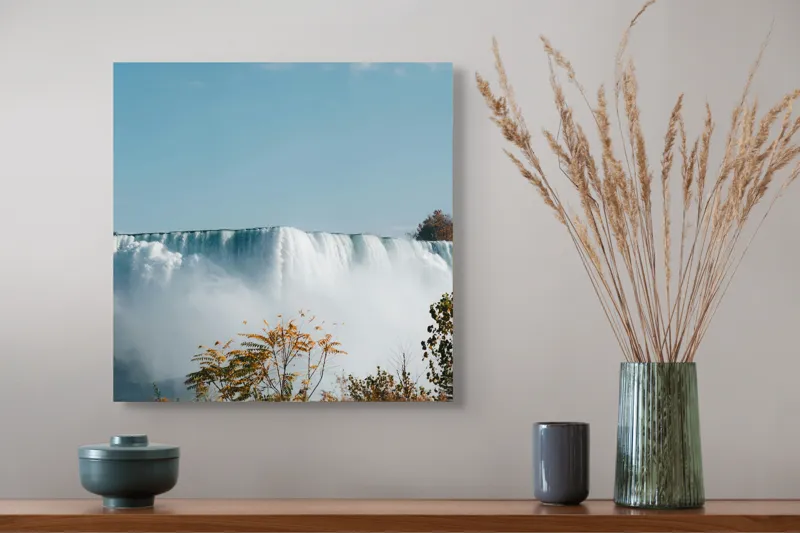 Tablou Canvas, "Cascada în brumă de toamnă", Cascadă, Apă, Abur, Natură, Cer, Vegetație, Toamnă, 50 x 50 cm – poza 4