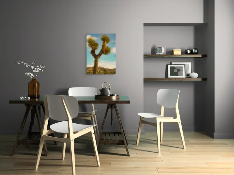Tablou Canvas, "Arborele singuratic în deșertul arid", Pustiu, Deșert, Arbore, Cer, Nori, Peisaj, Natură, Sălbăticie, Soare, Verde, Frunze, Pământ, Orizont, Sprezierații., 50 x 70 cm – poza 5