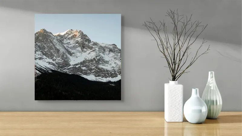 Tablou Canvas, "Munții îmbrățișând dimineața de iarnă", Nuanțe, Măreție, Zăpadă, Pădure, Răsărit, Stânci, Calm, Liniște, 50 x 50 cm – poza 3