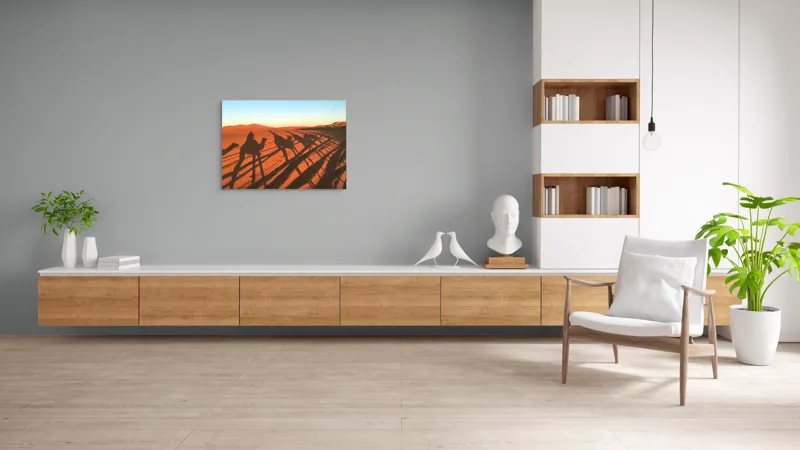 Tablou Canvas, "Umbrele cămilelor pe nisipul deșertului", Umbre, Cămile, Apus, Deșert, Dune, Nisip, Călătorie, Călătorii, 100 x 70 cm – poza 6