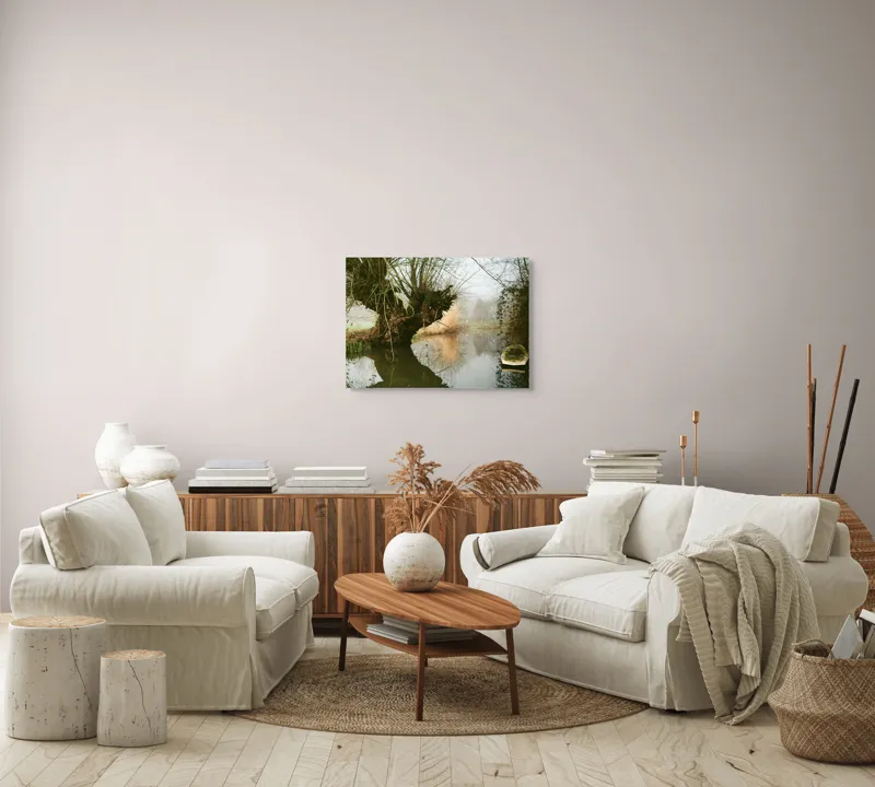 Tablou Canvas, "Apele liniștite ale dimineții de toamnă", Arbore, Reflectare, Barcă, Apă, Ceață, Natură, Râu, Vegetație, Liniște, Peisaj., 70 x 50 cm – poza 6