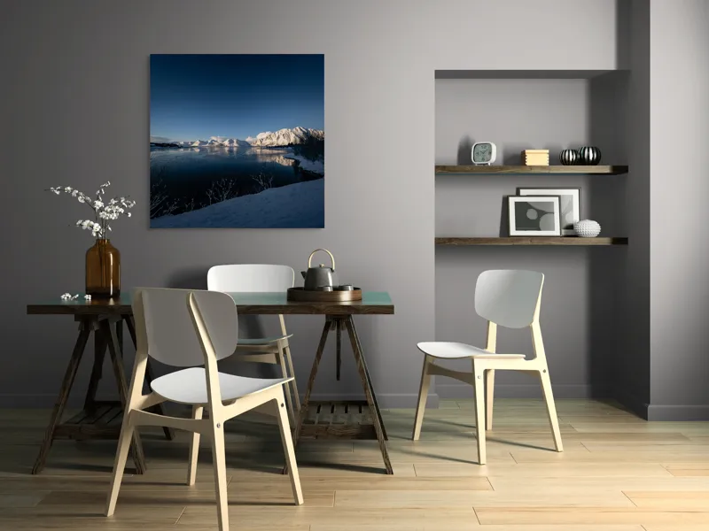 Tablou Canvas, "Întâlnirea iernii cu munții înzăpeziți", Munte, Zăpadă, Reflecție, Lumină, Cer, Apus, Apă, Tăcere, Frig, Natură, 100 x 100 cm – poza 6