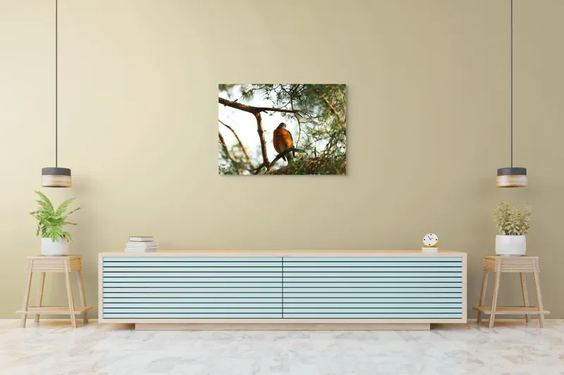 Tablou Canvas, "Păsărea contemplativă printre ramuri verzi", Pasăre, Crengi, Frunziș, Soare, Cer, Verde, Natură, Odihnă, 100 x 70 cm – poza 4